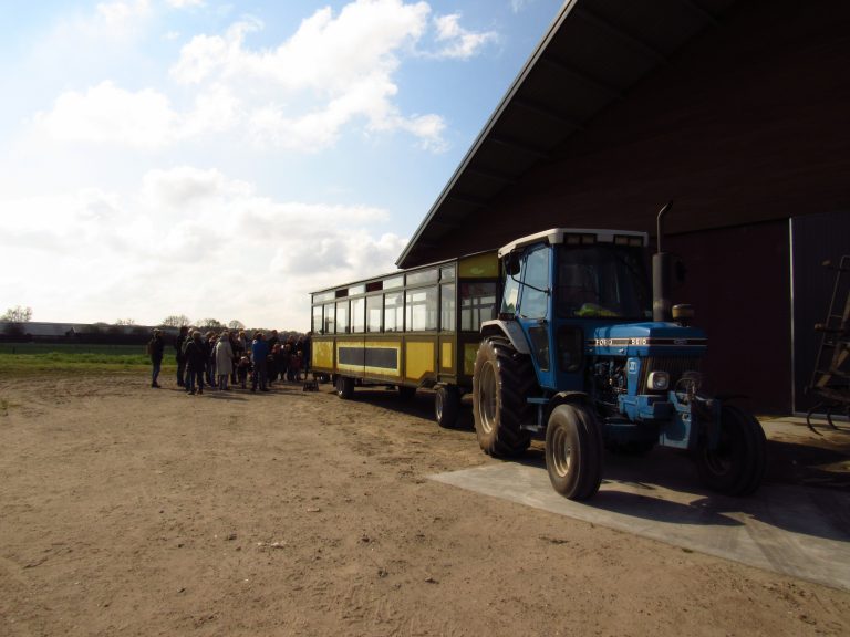 Walhoeve Huifkar rondleiding in de vleesstal