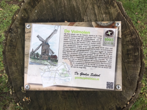 Plaquette Volmolen | Bron Miriam van Warmerdam