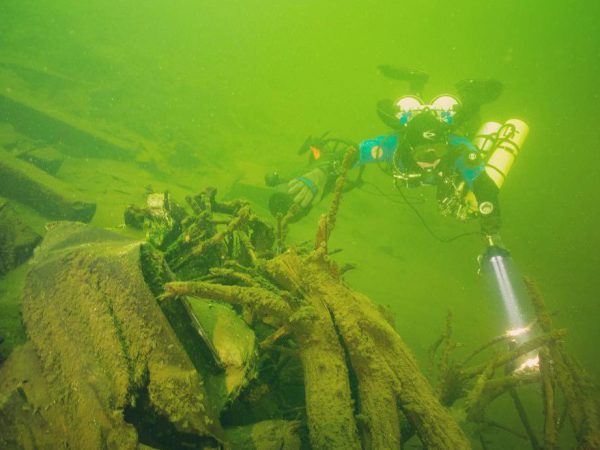 Duikvereniging GUE Divers Brabant in actie bij Oostplas Hoge Wal